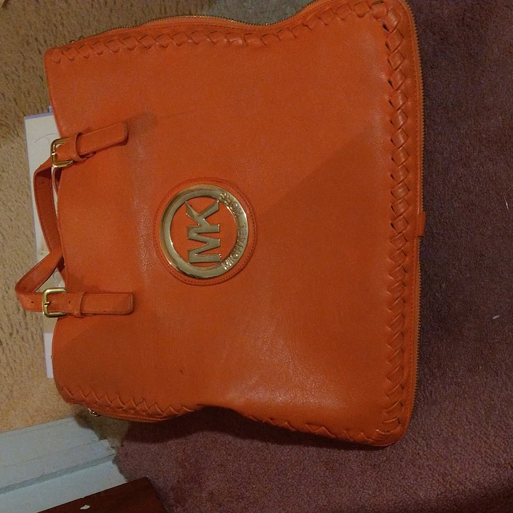 Michael kors purse